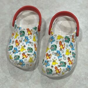 CROCS White Kids Clog with Multicolor Character Print and Red Heel Strap